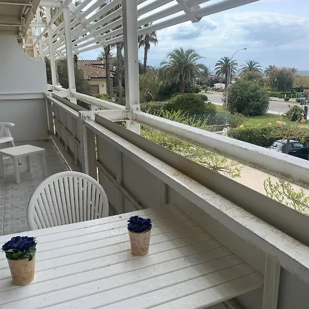 Casa Sul Mare- House On The Sea- Versilia مارينا دي بييتراسانْت